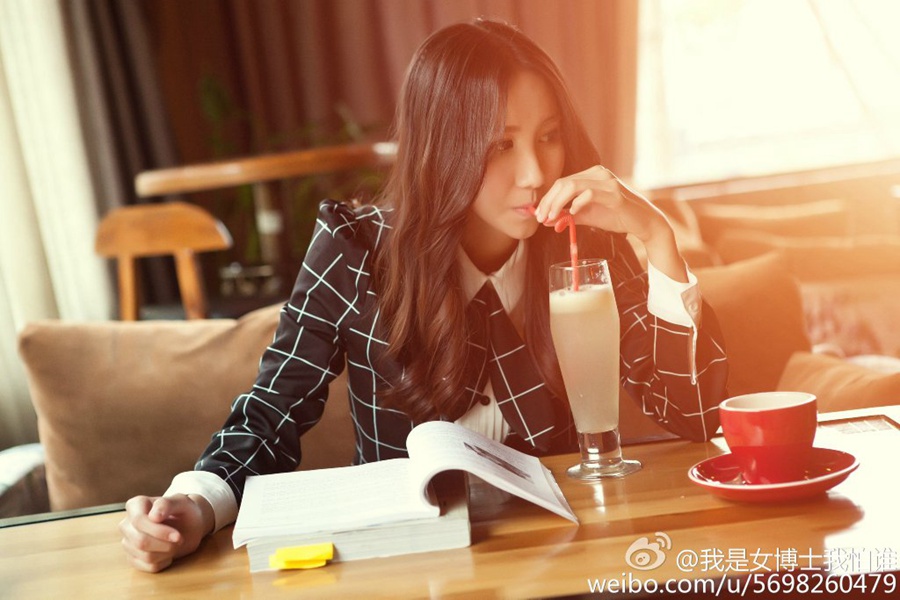 Beautiful PhD student sells fried rice on street: 
Media hype or true story?