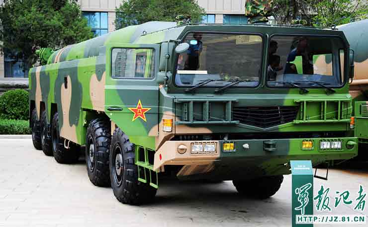 PLA weapons exhibition opens to the public