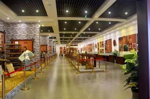 Have a look at the silkworm and silk of the state of Chu during the Spring Festival！