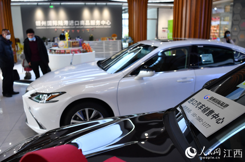 Consumers in Ganzhou of E China’s Jiangxi buy imported goods from over 80 countries, regions